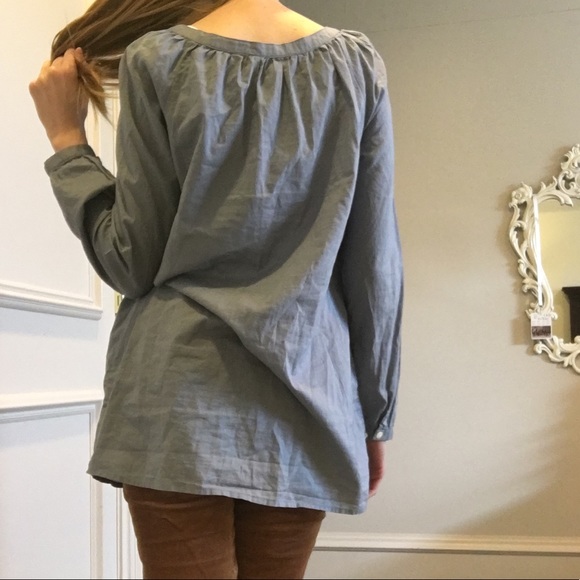 Button up blouse - Picture 3 of 4